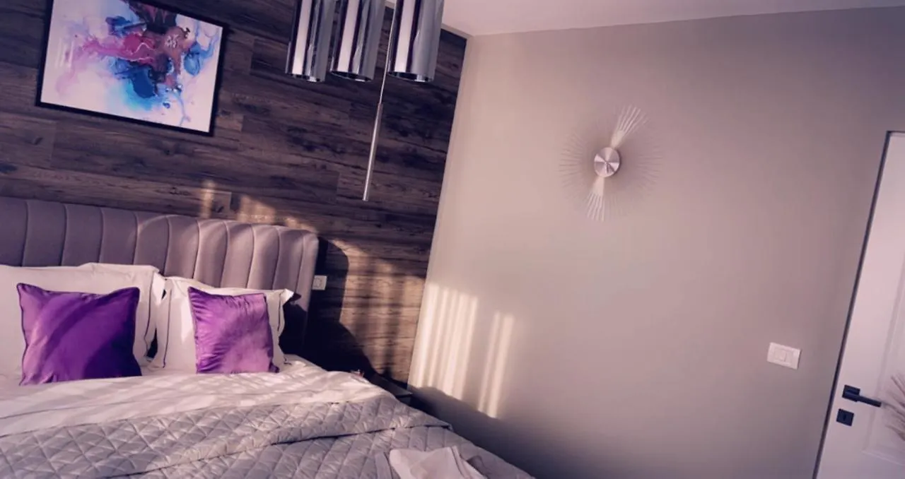 Lovely 2 Rooms Apartment In The Center Of The City Bukurešť
